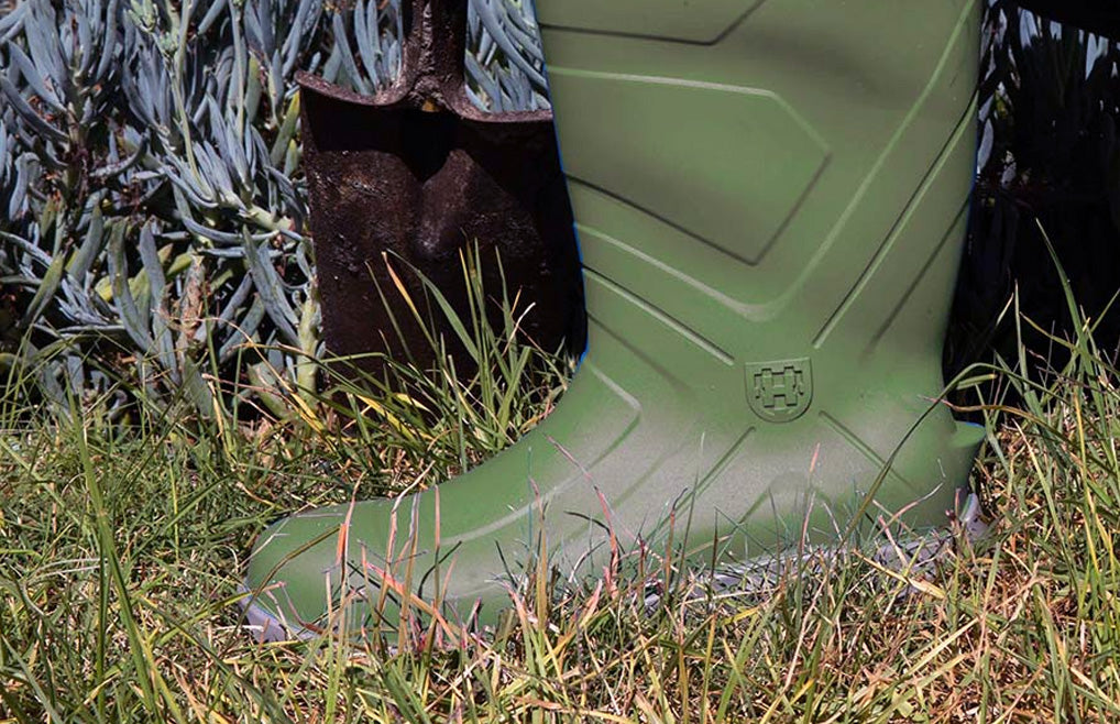 Best rubber boots for farm work best sale